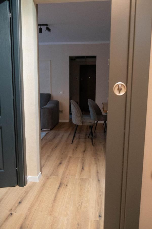 בוקרשט Cosy 2 Rooms Apartment In The Center Of The City מראה חיצוני תמונה