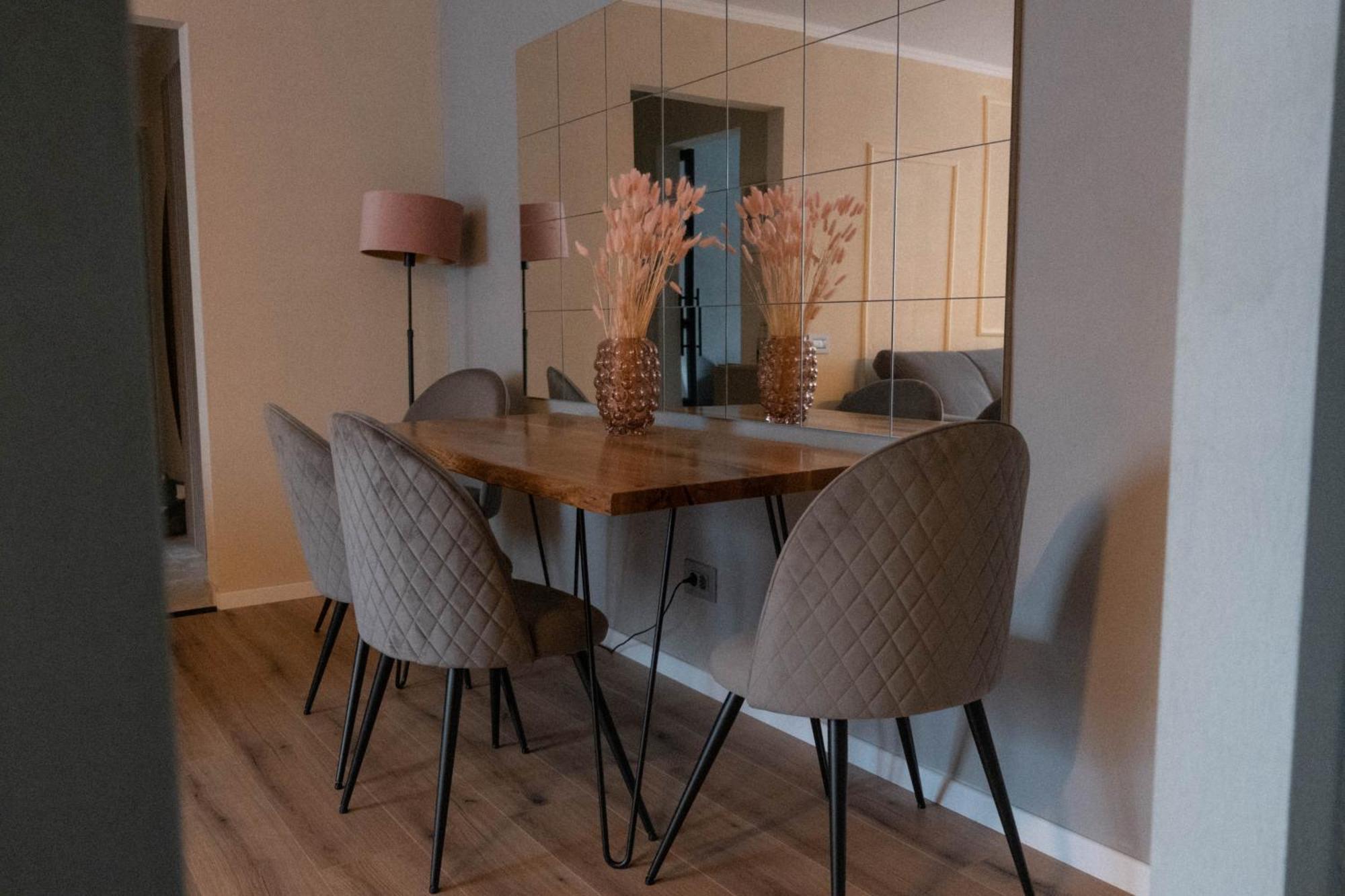 בוקרשט Cosy 2 Rooms Apartment In The Center Of The City מראה חיצוני תמונה